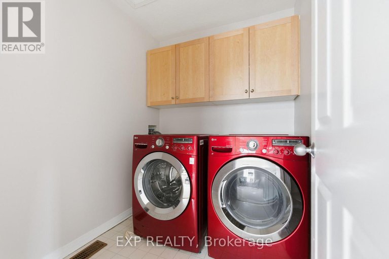 29298389/30-fieldberry-private/stonebridge/ottawa/ontario/K2J5E8_28