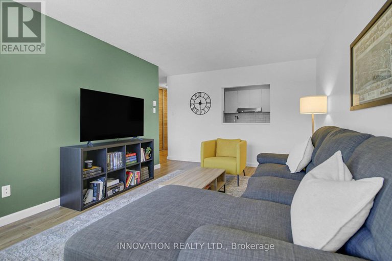 28376313/302-216-viewmount-drive/borden-farmstewart-farmcarleton-heightsparkwood-hills/ottawa/ontario/K2E7X4_9
