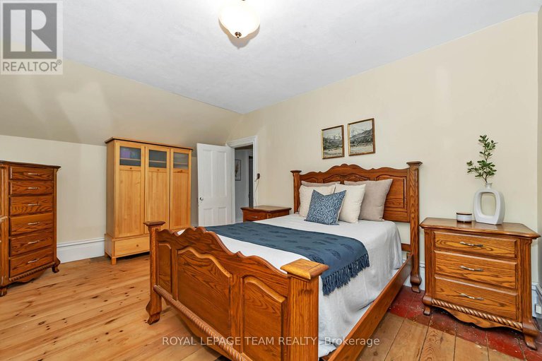 28658646/8202-flewellyn-road/remainder-of-stittsville-area/ottawa/ontario/K0A1B0_17