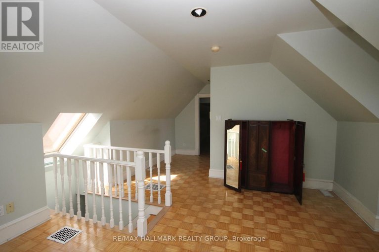 29131115/301-waverley-street/ottawa-centre/ottawa/ontario/K2P0V9_31