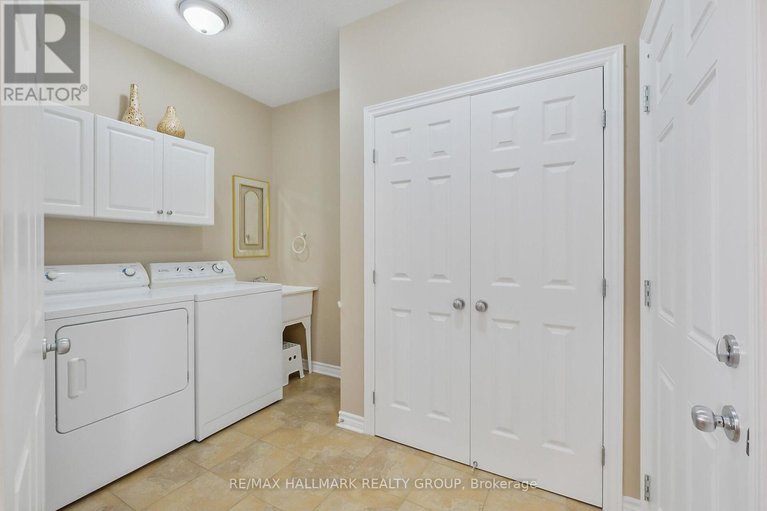 29011162/325-farincourt-crescent/avalon-west/ottawa/ontario/K4A0M6_23