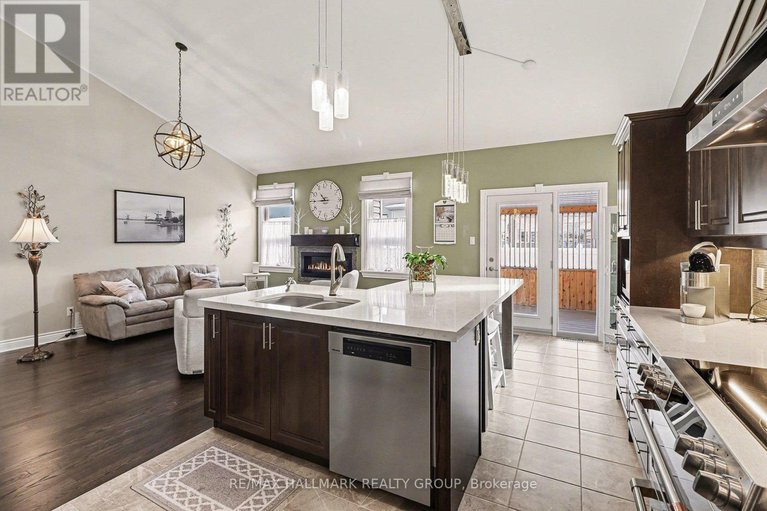 29406518/825-platinum-street/clarencerockland-twp/clarence-rockland/ontario/K4K0J2_20