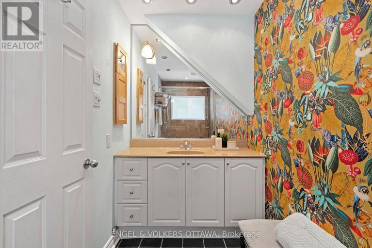 29611922/3-hazelwood-way/manotick-long-island-nicholls-island/ottawa/ontario/K2C3H1_27