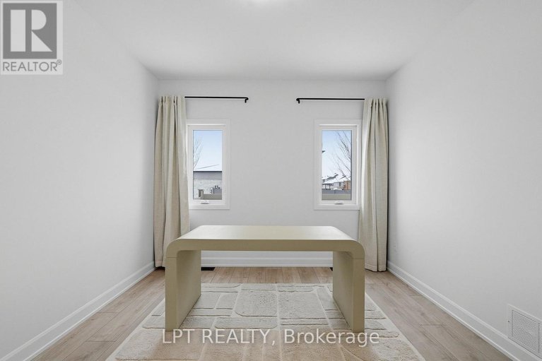 29345718/301-moonlight-drive/russell-twp/russell/ontario/K4R0L1_6