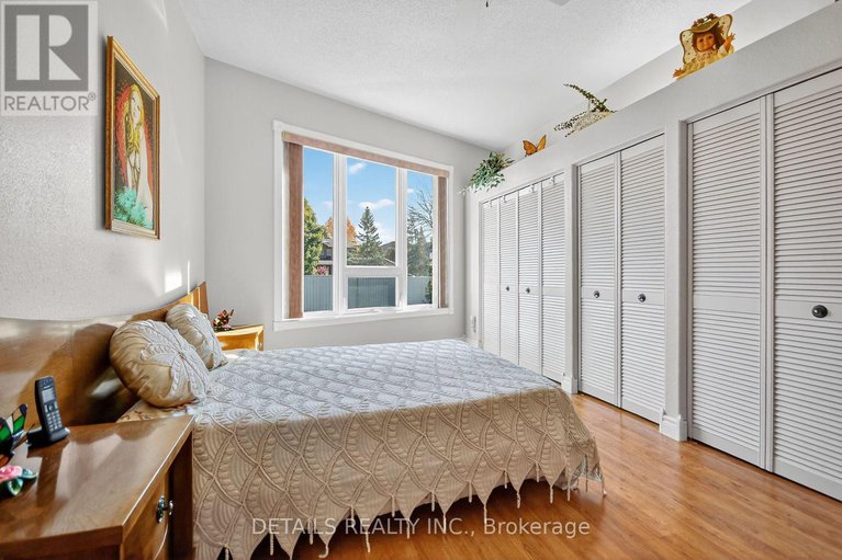 29023437/7-eagle-chase-court/cedargrovefraserdale/ottawa/ontario/K2J3N5_29