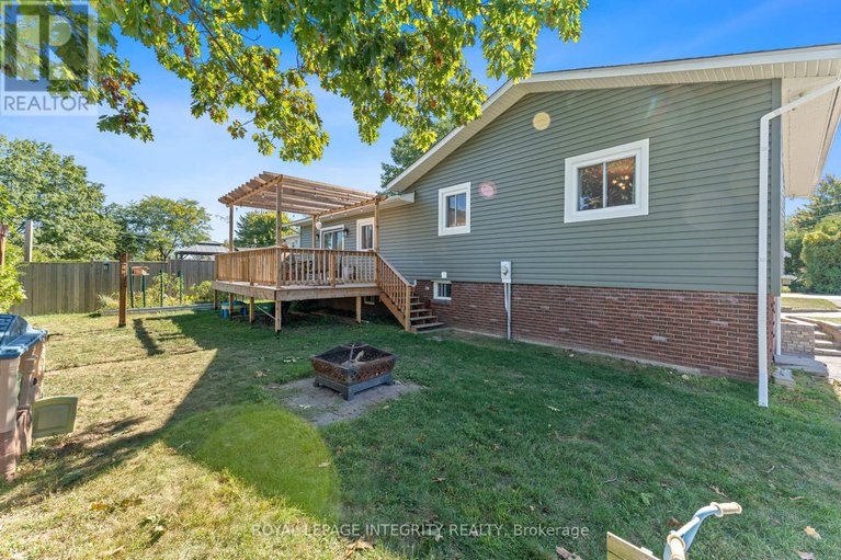 28896126/2217-lapointe-street/clarencerockland-twp/clarence-rockland/ontario/K0A1E0_6