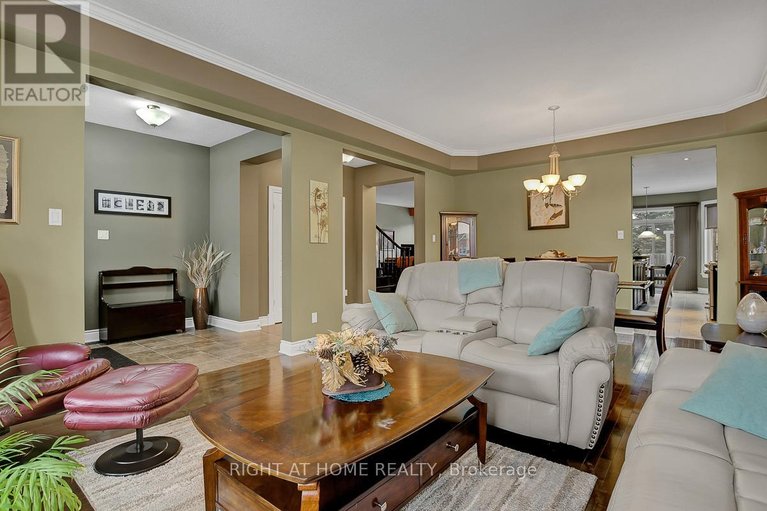 29641405/701-everlasting-crescent/springridgeeast-village/ottawa/ontario/K4A0K2_7