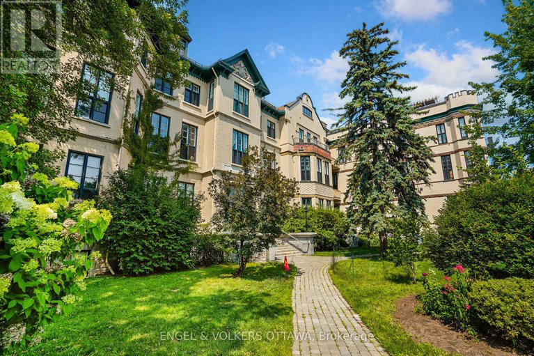 28696137/206-589-rideau-street/lower-town/ottawa/ontario/K1N6A1_1
