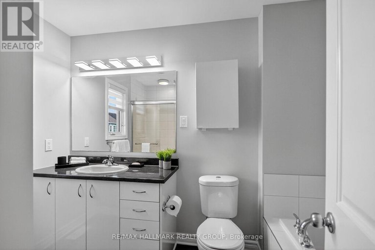 29073526/878-kilbirnie-drive/half-moon-bay/ottawa/ontario/K2J6G5_18