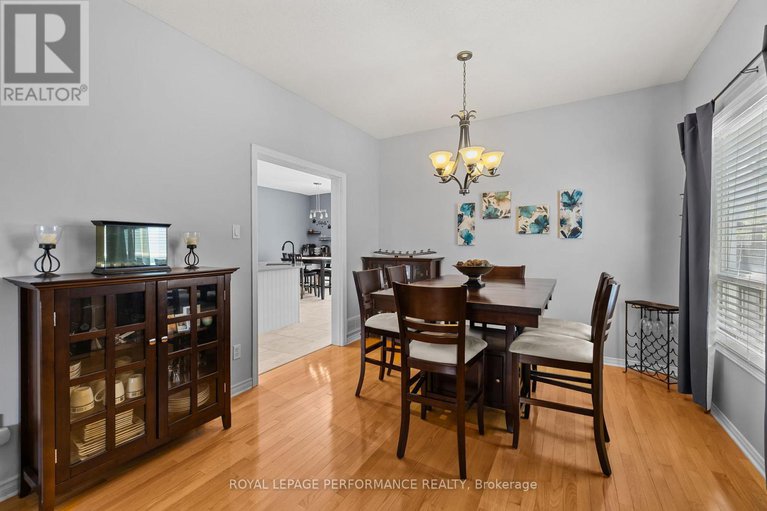 28630498/666-valin-street/fallingbrookgardenway-south/ottawa/ontario/K4A3X1_18