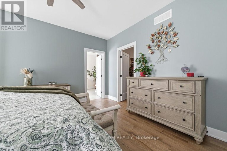 29486296/80-raymond-luhta-crescent/mcnabbraeside-twps/mcnabbraeside/ontario/K7S3G8_32