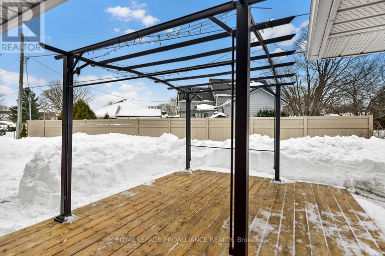 27946530/26-lakeview-drive/iroquois/south-dundas/ontario/K0E1K0_39