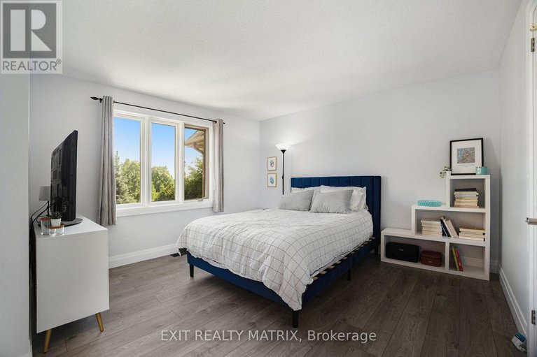 28425812/23-weybridge-drive/cedargrovefraserdale/ottawa/ontario/K2J4A1_26