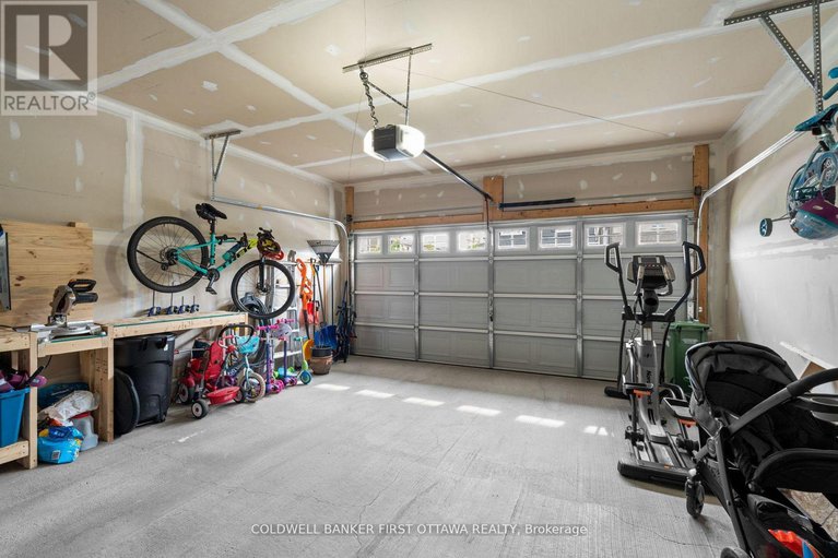 28570012/10-racemose-street/half-moon-bay/ottawa/ontario/K2J6Z9_38