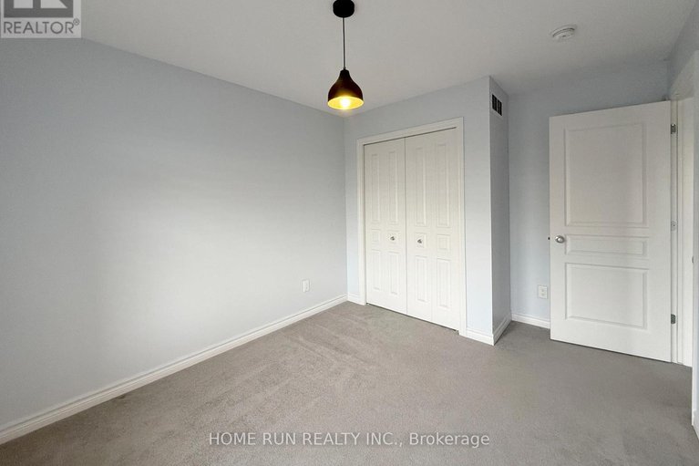 28885401/781-brian-good-avenue/riverside-southgloucester-glen/ottawa/ontario/K4M0E3_23