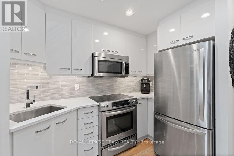 29571957/26-202-st-patrick-street/lower-townbyward-market/ottawa/ontario/K1N5K3_5