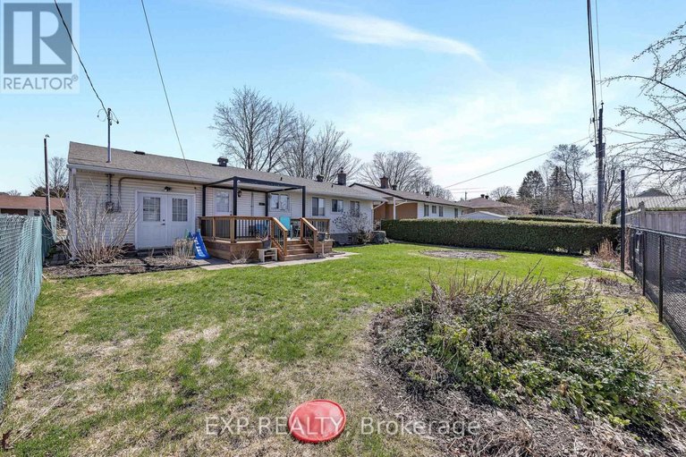 29640576/2500-hopkins-road/queensway-terrace-north/ottawa/ontario/K2B7X7_5