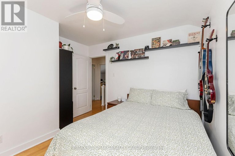 29518318/1225-foxbar-avenue/ellwood/ottawa/ontario/K1V6V4_28