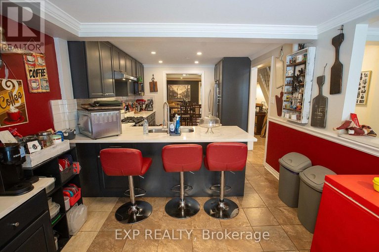 29215003/1108-grenoble-crescent/orleans-wood/ottawa/ontario/K1C2C6_7