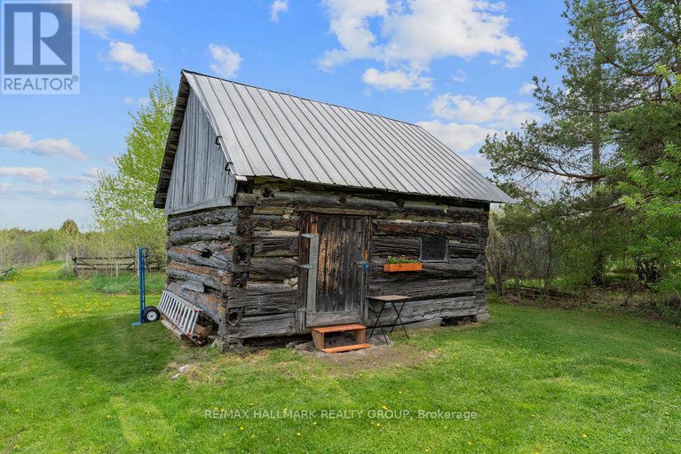 28321251/3513-ashton-station-road/goulbourn-twp-from-franktown-rdsouth-to-rideau/ottawa/ontario/K0A1B0_34