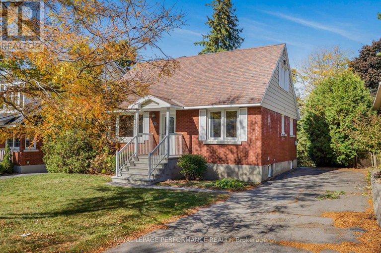 29004897/1315-kilborn-avenue/applewood-acres/ottawa/ontario/K1H6L2_1