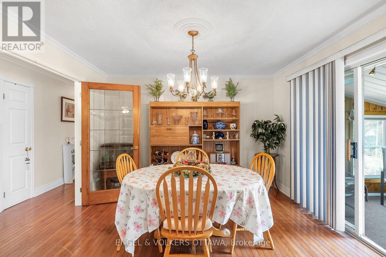 28239136/684-county-road-44-road/north-grenville-twp-kemptville-south/north-grenville/ontario/K0G1J0_10