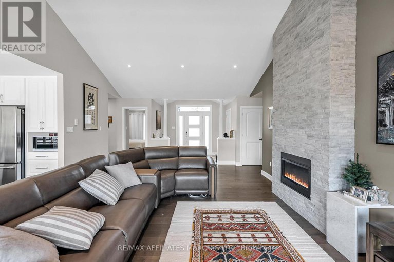 28147132/29-whitetail-avenue/long-sault/south-stormont/ontario/K0C1P0_11