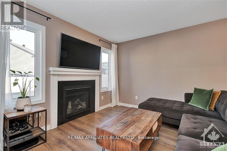 28578072/514-broadleaf-street/avalon-west/ottawa/ontario/K4A1A4_6