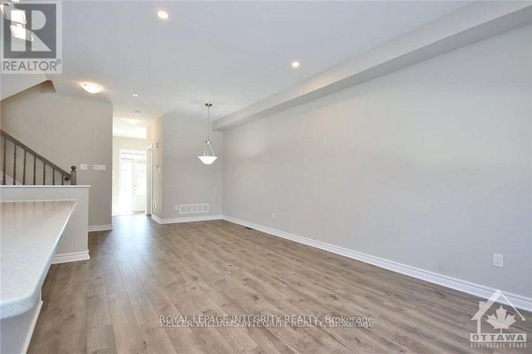 28601011/158-bandelier-way/stittsville-north/ottawa/ontario/K2S2J6_4