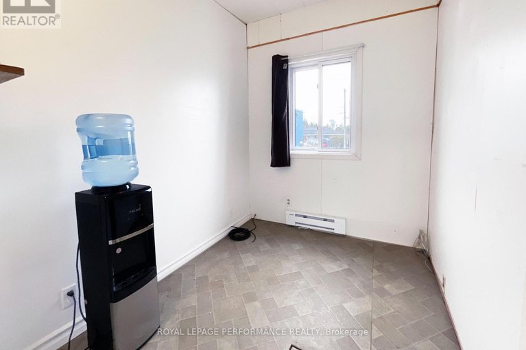 29612296/4866-2nd-line-road/south-glengarry-lancaster-twp/south-glengarry/ontario/K0C1Z0_11