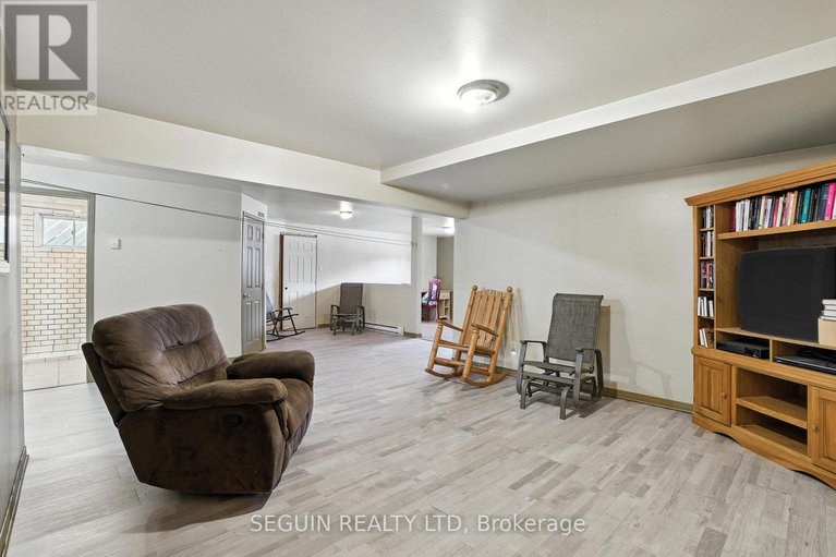 28526584/2785-pattee-road-e/east-hawkesbury-twp/hawkesbury/ontario/K6A0G3_29