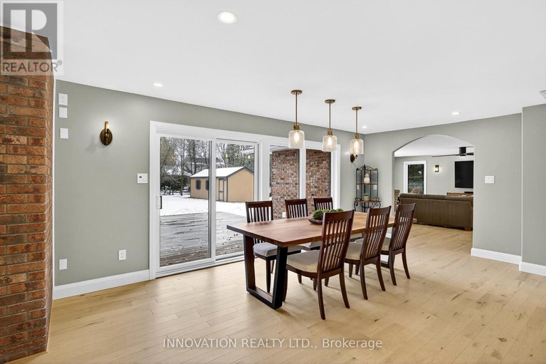 29537324/1056-heenan-terrace/manotick-long-island-nicholls-island/ottawa/ontario/K4M1J2_11