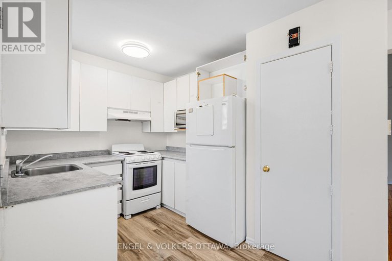 29096512/933-greenbriar-avenue/carleton-heights/ottawa/ontario/K2C0J8_13