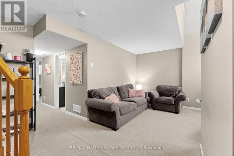 29431775/358-galston-private/mer-bleuebradley-estatesanderson-park/ottawa/ontario/K1W0G3_23