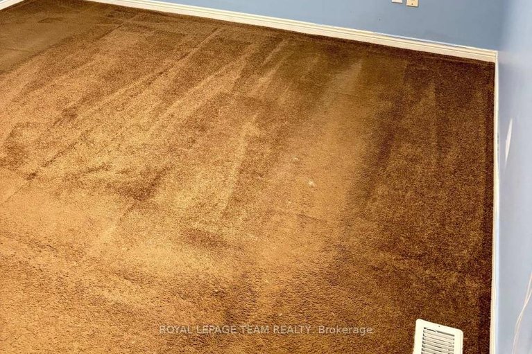 29478854/1501-launay-avenue/fallingbrookpineridge/ottawa/ontario/K4A3S1_16