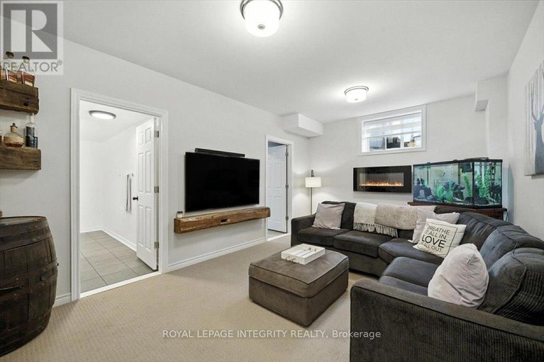 28797628/115-bonne-renommee-avenue/camelot/ottawa/ontario/K4A5J9_31