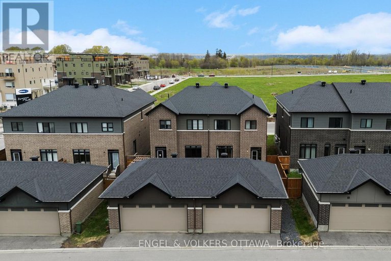 28296597/606-mikinak-road/cfb-rockcliffe-and-area/ottawa/ontario/K1K3X7_36