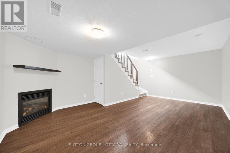 28762119/554-ashbourne-crescent/stonebridge/ottawa/ontario/K2J0P6_33
