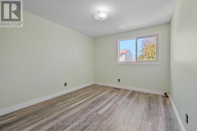 28678451/1089-barwell-avenue/fairfield-heights/ottawa/ontario/K2B8H4_19