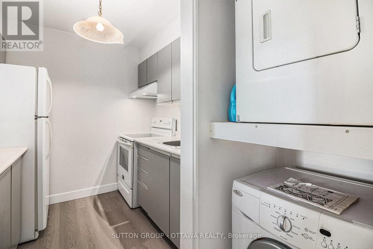 29237037/314-270-brittany-drive/viscount-alexander-park/ottawa/ontario/K1K4M3_9