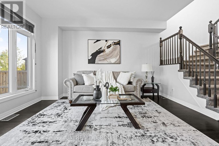 28837176/130-hawkeswood-drive/riverside-southgloucester-glen/ottawa/ontario/K4M0C1_17