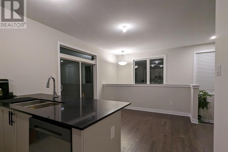 28308591/346-falsetto-street/mer-bleuebradley-estatesanderson-park/ottawa/ontario/K1W0S6_9