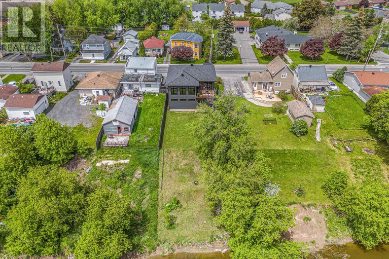 28526736/1056-notre-dame-street/embrun/russell/ontario/K0A1W0_31