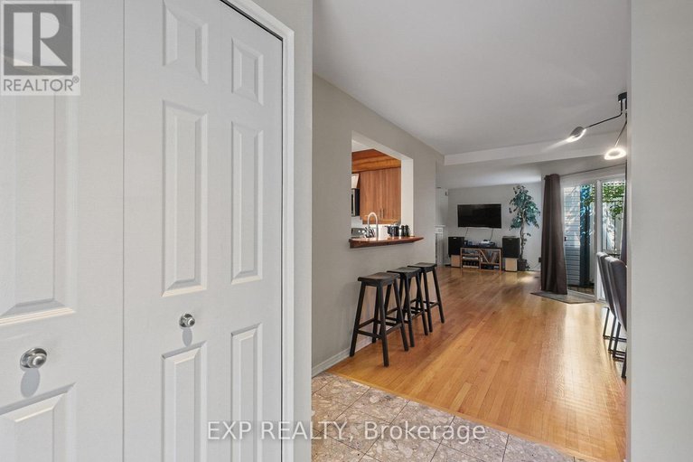 28631475/489-sunnyside-avenue/old-ottawa-south/ottawa/ontario/K1S0S8_4