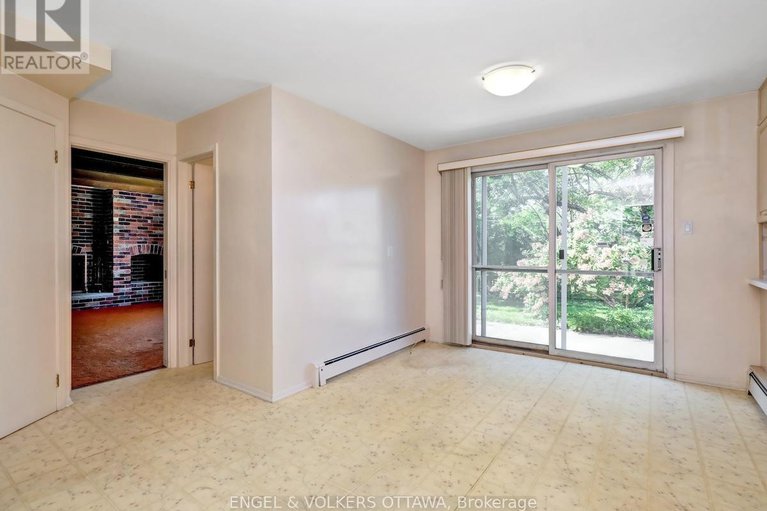 28544355/968-sadler-crescent/whitehaven/ottawa/ontario/K2B5H7_20