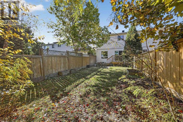 28992847/1473-launay-avenue/fallingbrookpineridge/ottawa/ontario/K4A3R9_38