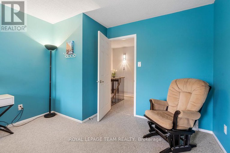28447984/80-pickwick-drive/cedargrovefraserdale/ottawa/ontario/K2J3E2_29