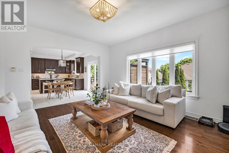 28526274/451-landswood-way/stittsville-south/ottawa/ontario/K2S0A4_21