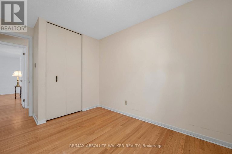 29367760/1851-burfield-avenue/beacon-hill-south/ottawa/ontario/K1J6S9_27