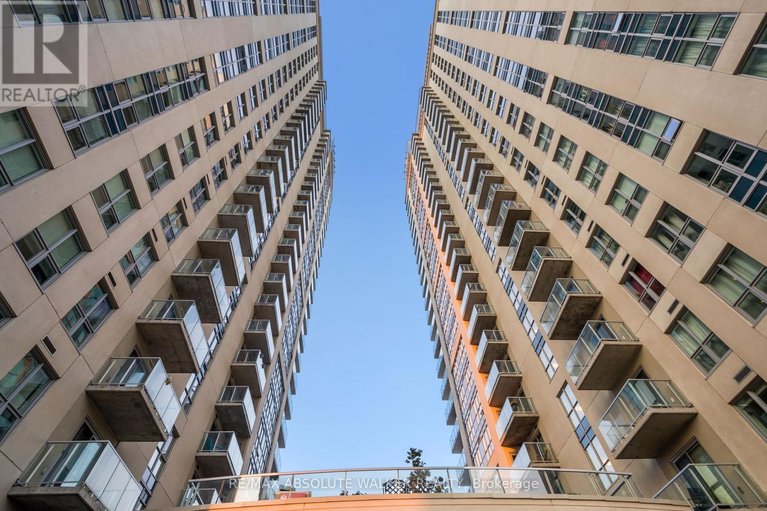 29622136/1003-195-besserer-street/sandy-hill/ottawa/ontario/K1N0B6_34